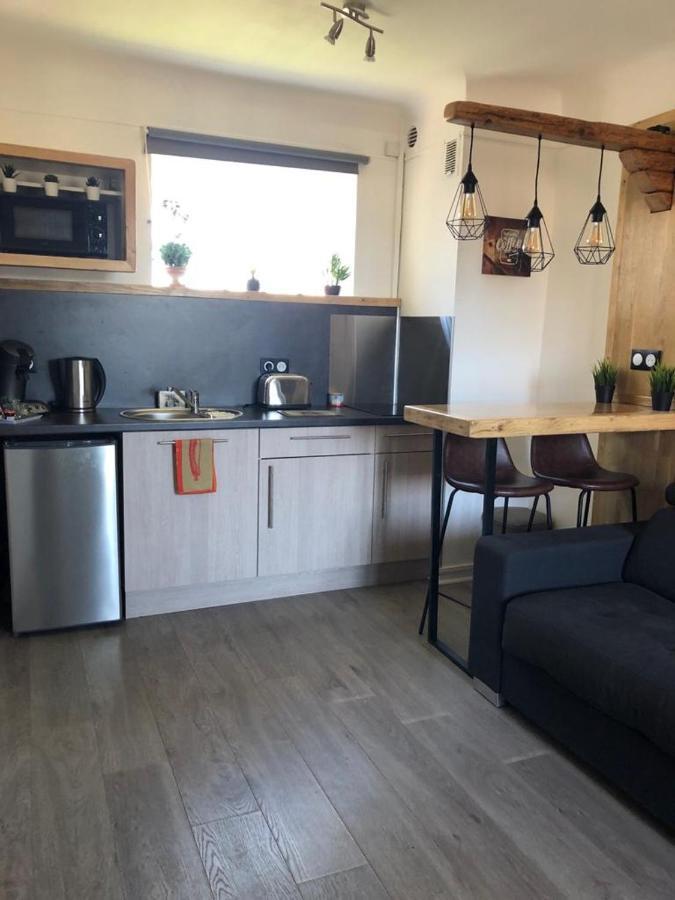 Apartment Climatise Avec Balcon Face Aux Arenes D'arles Arles